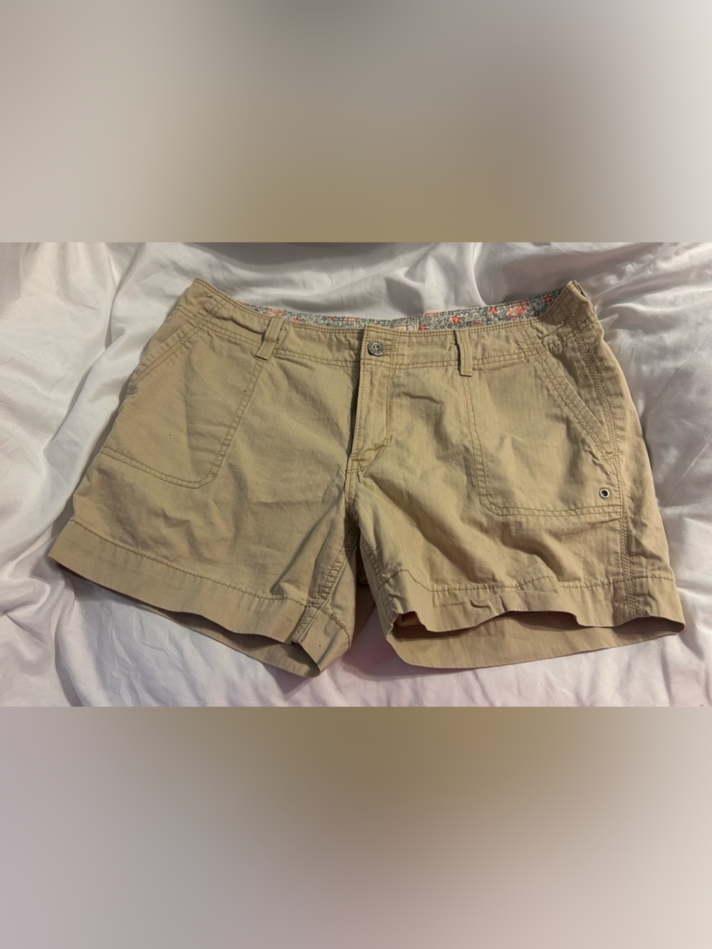 Levi's Women's Tan Casual Shorts